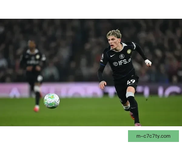 切尔西靠加纳乔破局 VAR争议成焦点